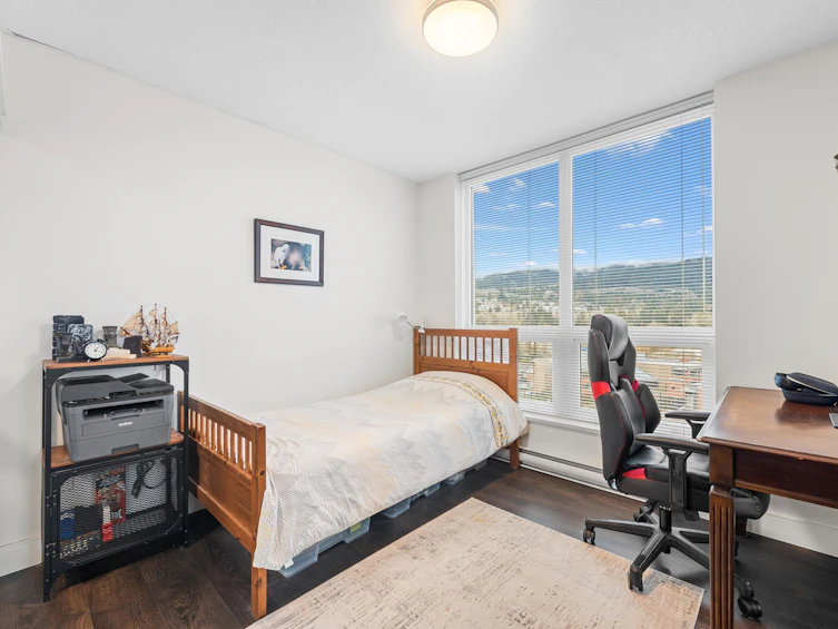 1102-3007 Glen Drive, Coquitlam, BC, V3B 0L8 - 10