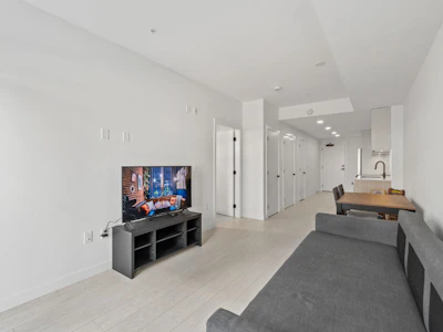 B102-10488 138a Street - 5
