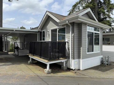 9-24330 Fraser Highway - 3