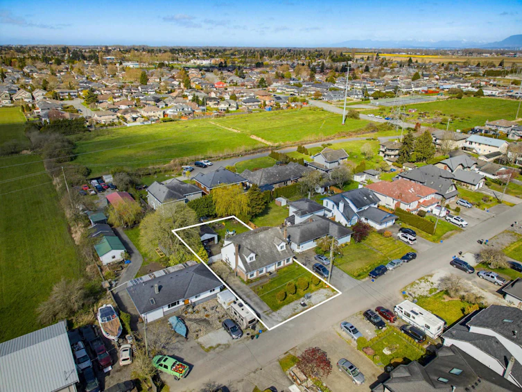 4537 65a Street, Delta, BC, V4K 4Y7 - 2