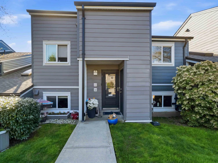 2713 Ellerslie Avenue, Burnaby, BC, V5B 4R9 - 27