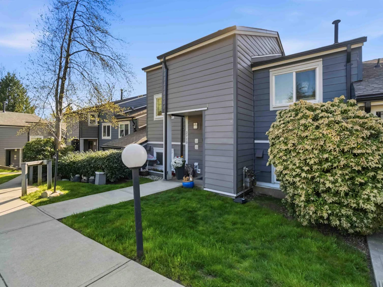 2713 Ellerslie Avenue, Burnaby, BC, V5B 4R9 - 2