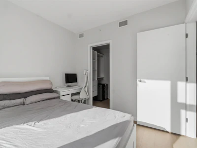2710-2108 Gilmore Avenue - 4