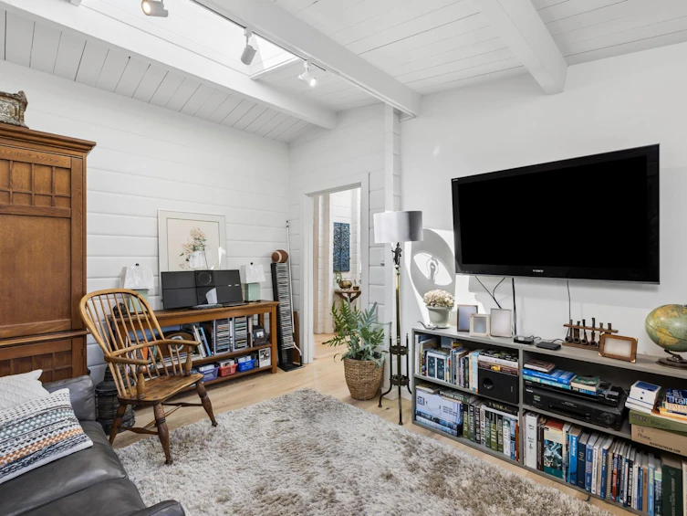 5457 Indian River Drive, North Vancouver, BC, V7G 2T7 - 19