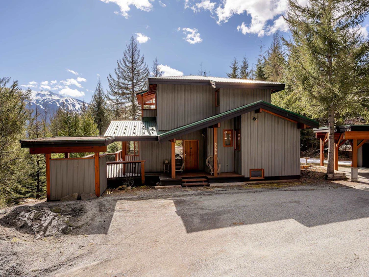 8596 Drifter Place, Whistler, BC, V8E 0G2 - 36