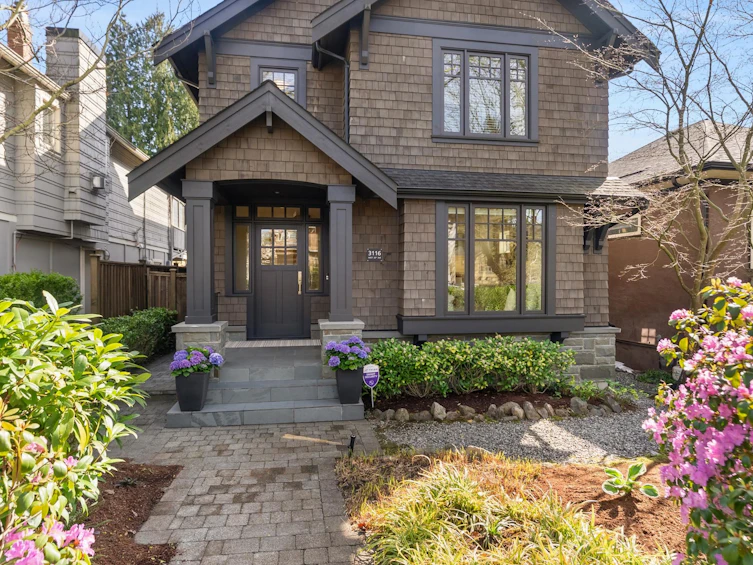 3116 W 28th Avenue, Vancouver, BC, V6L 1X5 - 3