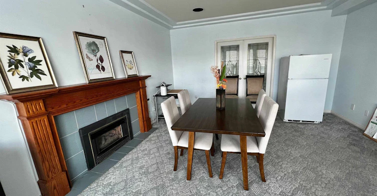 F-4864 Watling Street, Burnaby, BC, V5J 1W5 - 3