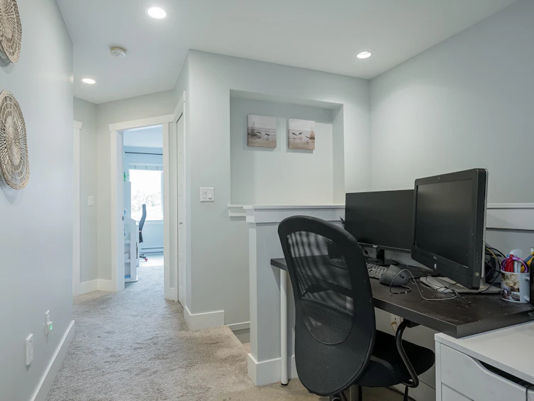 21008 80 Avenue, Langley, BC, V2Y 0H6 - 21