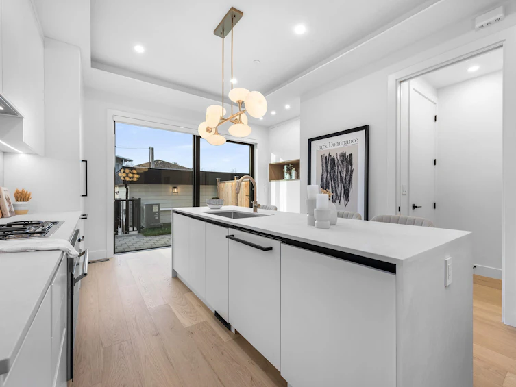 2-4885 Moss Street, Vancouver, BC, V5R 3T3 - 8