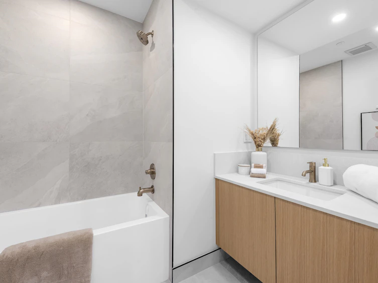 2-4885 Moss Street, Vancouver, BC, V5R 3T3 - 17