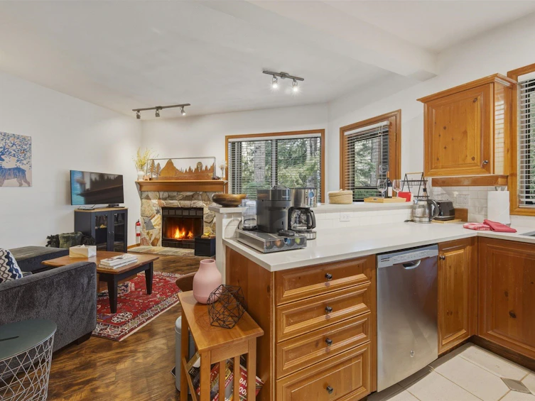 8-4891 Painted Cliff Road, Whistler, BC, V0N 1B4 - 11