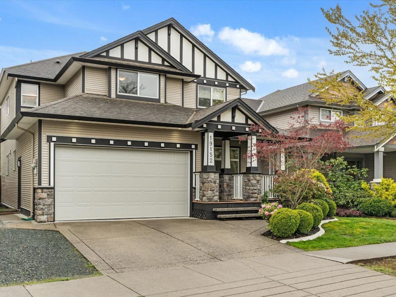 19152 68b Avenue, Surrey BC V4N 5P5
