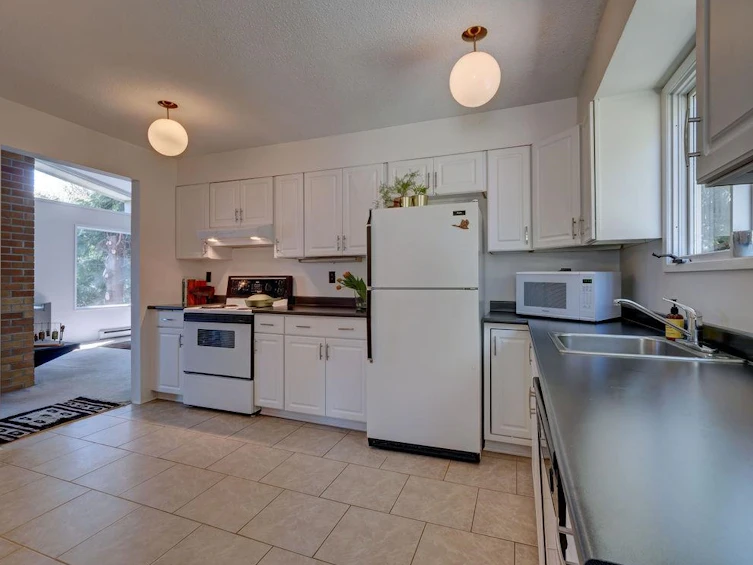 1175 Marine Drive, Gibsons, BC, V0N 1V1 - 9
