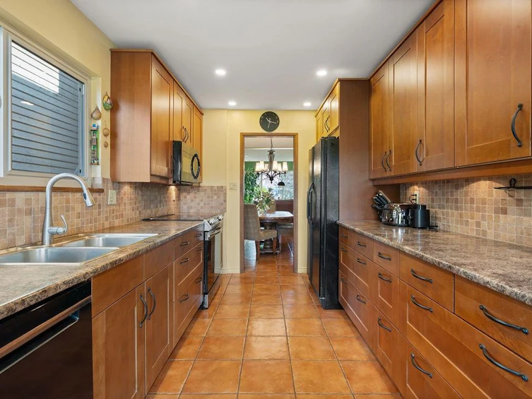 8131 Corless Place, Richmond, BC, V7C 4X4 - 15