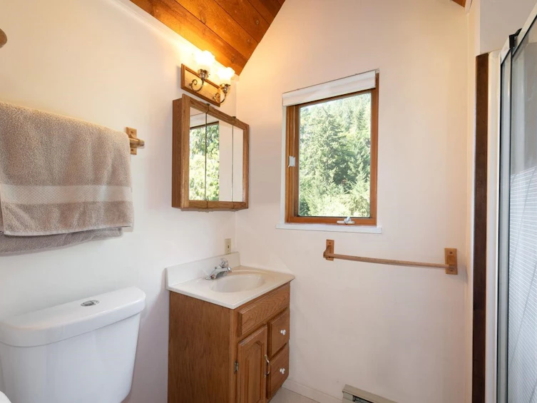 1293 Westside Road, Bowen Island, BC, V0N 1G2 - 17