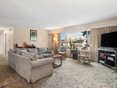 5392 Maple Crescent - 5