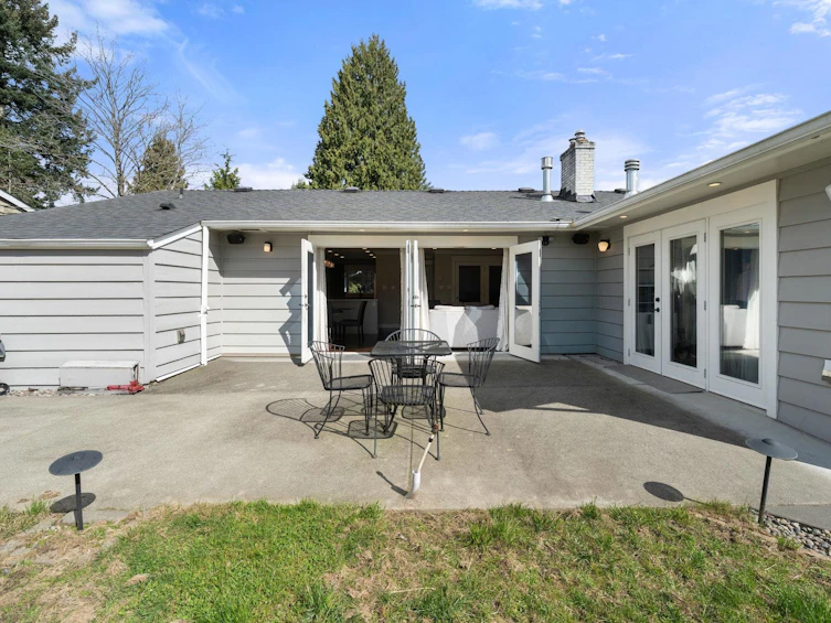 1615 Mcbride Street, North Vancouver, BC, V7P 1G5 - 35