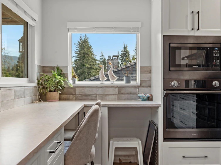 739 E 26th Street, North Vancouver, BC, V7K 1A3 - 6