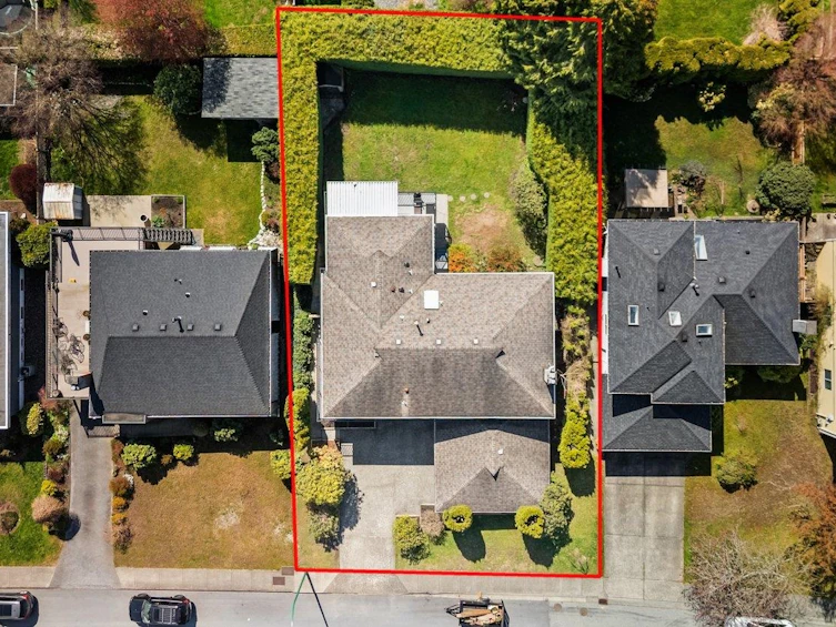 739 E 26th Street, North Vancouver, BC, V7K 1A3 - 35
