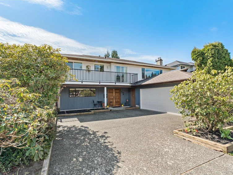 739 E 26th Street, North Vancouver, BC, V7K 1A3 - 2