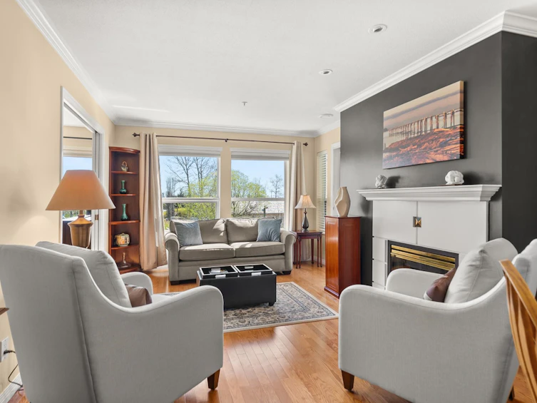 225-12931 Railway Avenue, Richmond, BC, V7E 6M5 - 5