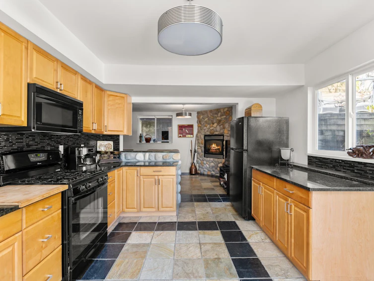 15535 Royal Avenue, Surrey, BC, V4B 1N5 - 26