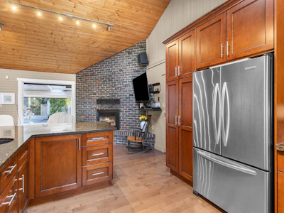 23808 58a Avenue - 5