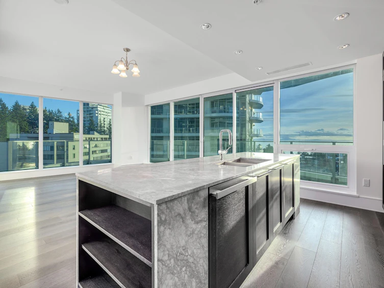 604-1501 Foster Street, Surrey, BC, V4B 0C3 - 11