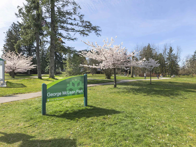 219-5588 Patterson Avenue, Burnaby, BC, V5H 0A7 - 23