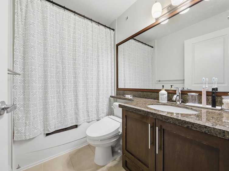 219-5588 Patterson Avenue, Burnaby, BC, V5H 0A7 - 16