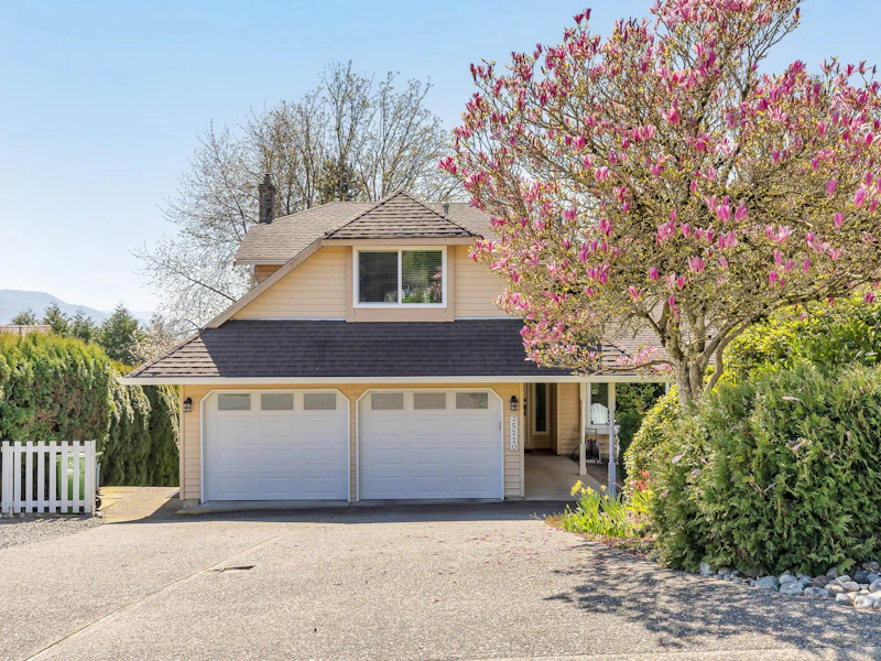 35220 Mccorkell Drive, Abbotsford BC V3G 2C4