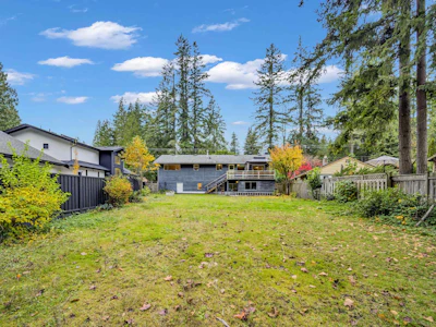 4578 Capilano Road - 2