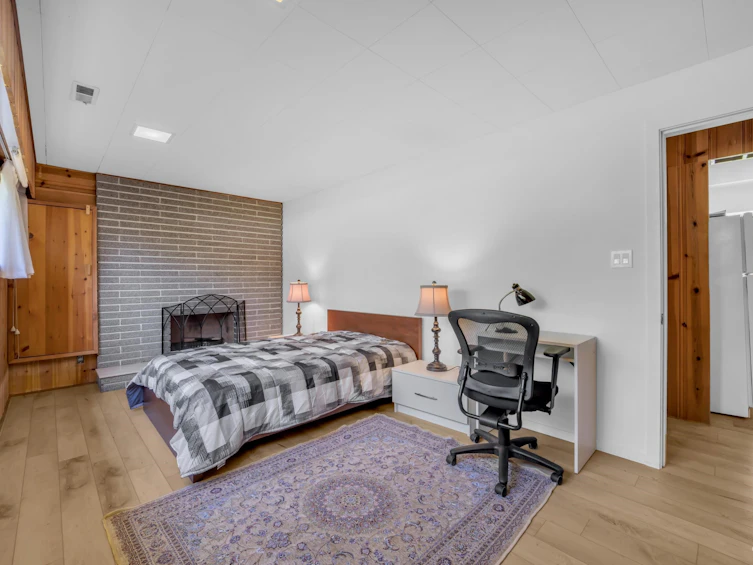 4578 Capilano Road, North Vancouver, BC, V7R 4K3 - 14