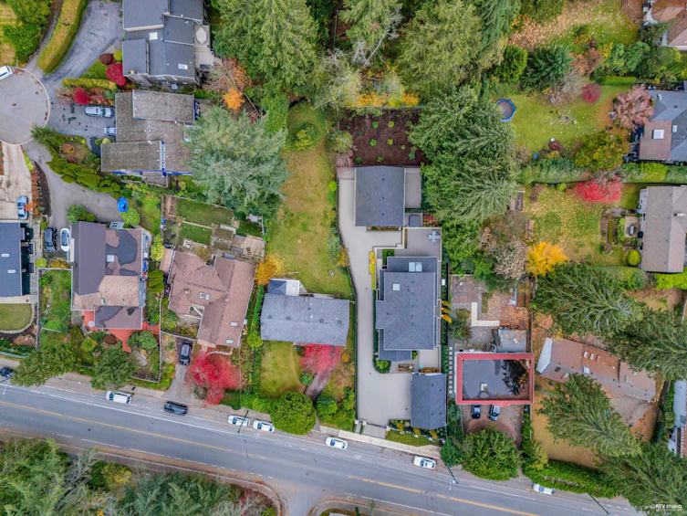 4578 Capilano Road, North Vancouver, BC, V7R 4K3 - 22