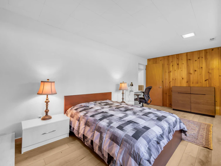 4578 Capilano Road, North Vancouver, BC, V7R 4K3 - 13
