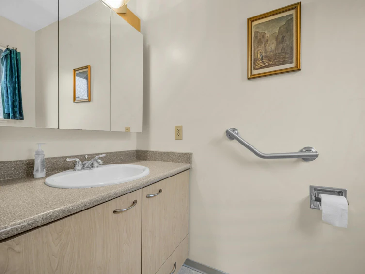 4578 Capilano Road, North Vancouver, BC, V7R 4K3 - 17