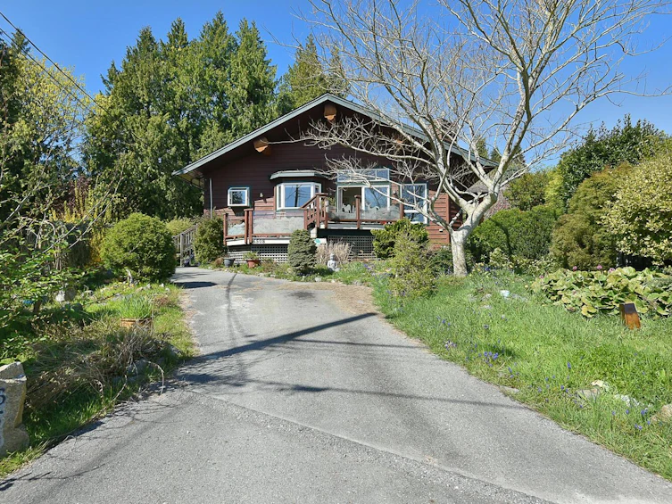 6508 Lynnwood Court, Sechelt, BC, V7Z 0S9
