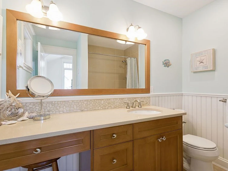 991 Hampshire Road, North Vancouver, BC, V7R 1V1 - 35