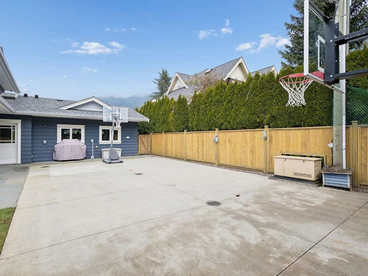 991 Hampshire Road, North Vancouver, BC, V7R 1V1 - 24