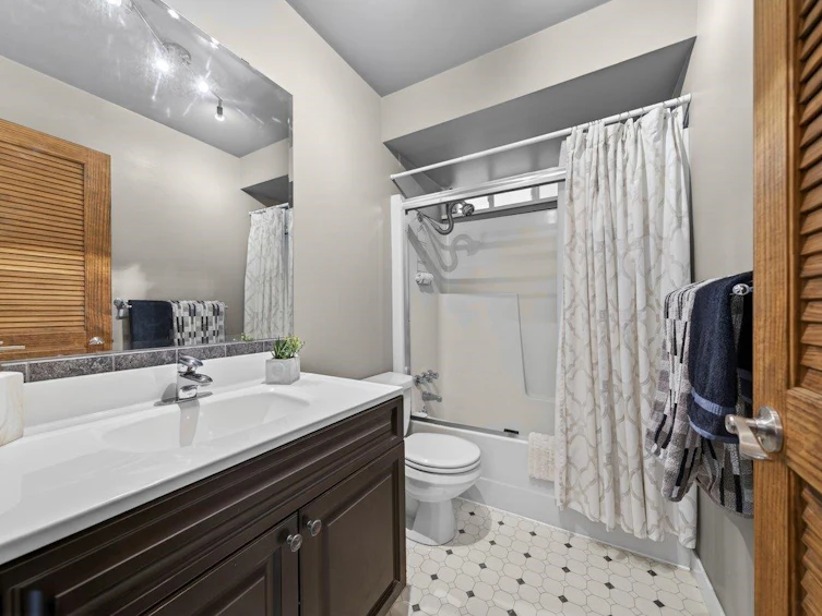 23419 Tamarack Lane, Maple Ridge, BC, V2W 1A8 - 25