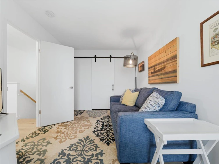 209-168 Chadwick Court, North Vancouver, BC, V7M 3L4 - 26