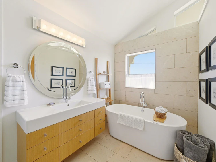 1181 Keith Road, West Vancouver, BC, V7T 1M7 - 20