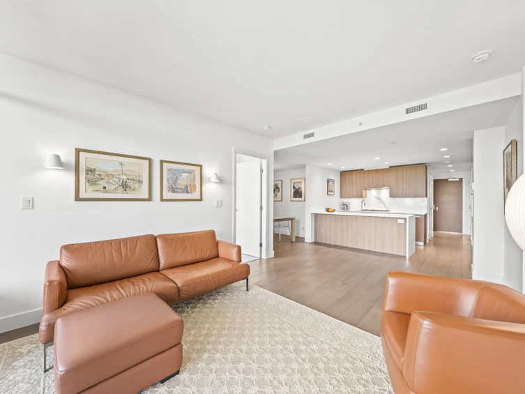 904-1210 E 27th Street, North Vancouver, BC, V5J 0C5 - 3