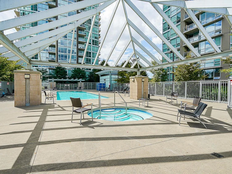 606-2978 Glen Drive, Coquitlam, BC, V3B 0C3 - 32