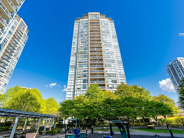 606-2978 Glen Drive, Coquitlam, BC, V3B 0C3 - 38