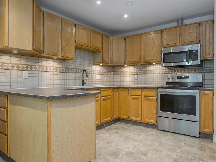 14266 Melrose Drive, Surrey, BC, V3R 5R4 - 10