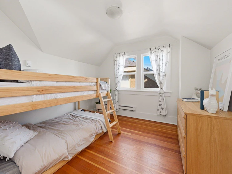 2711 Trinity Street, Vancouver, BC, V5K 1E6 - 23