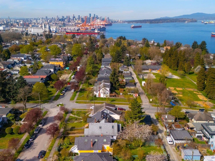 2711 Trinity Street, Vancouver, BC, V5K 1E6 - 38