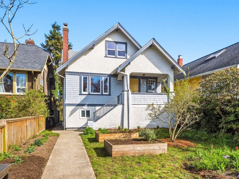 2711 Trinity Street, Vancouver BC V5K 1E6