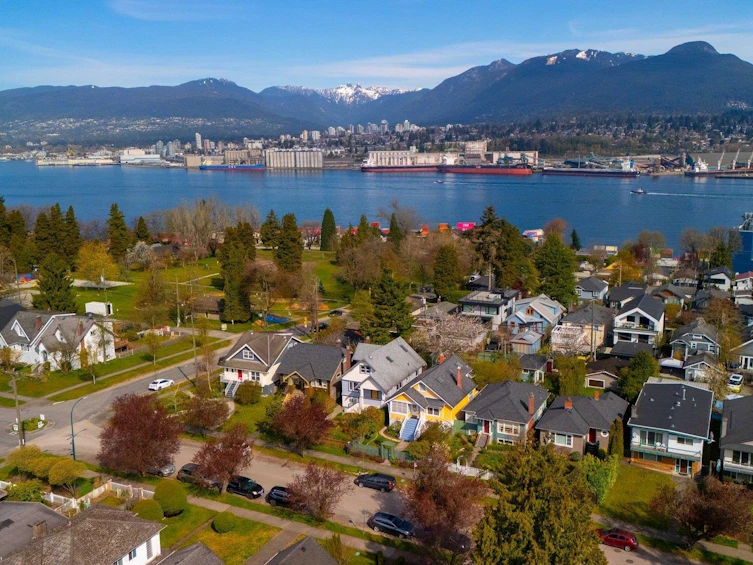 2711 Trinity Street, Vancouver, BC, V5K 1E6 - 35
